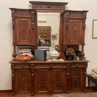 Credenza antica