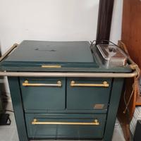 cucina a legna in ghisa