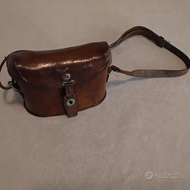 antica custodia per binocolo militare