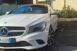 MERCEDES CLA 