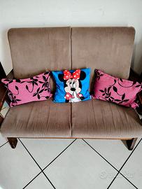 divano 2 posti legno comodo 