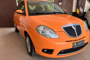 Lancia Ypsilon 1.2 16v Argento NEOPATENTATI