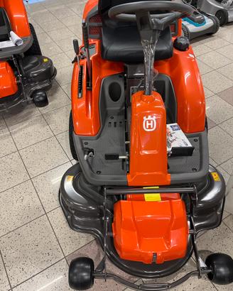 Trattorino Husqvarna R214C