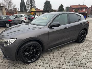 Alfa Romeo Stelvio 2.2 Turbodiesel 190 CV AT8 Q4 B