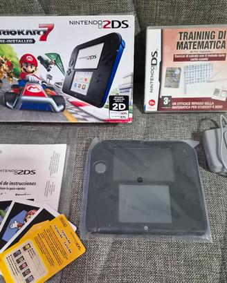 Nintendo 2DS completo di scatola e caricabatteria
