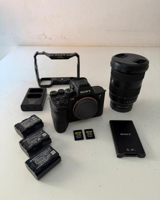 Kit Sony A7S III + Sony 24-70mm f/2.8 GM II + Acc.
