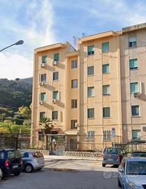 Via erice: trilocale libero da subito