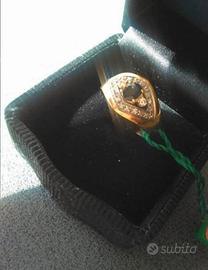 Anello 18 kt con pietre.