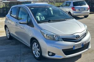 Toyota Yaris 1.4 D-4D 90cv 5p Lounge MY 2013