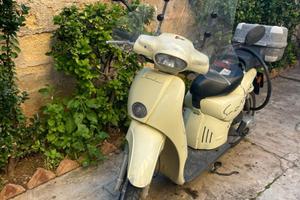 Scarabeo 50 2T anno 2006