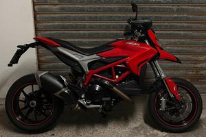 HYPERMOTARD 821