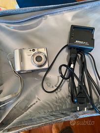 macchina fotografica e telecamera