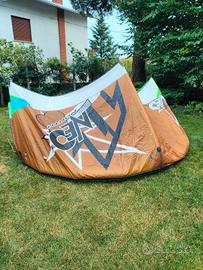 ATTREZZATURA DA KITE SURF