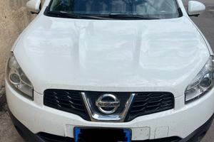 NISSAN Altro modello - 2012