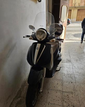 piaggio beverly 500