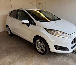 Ford fiesta titanium adatta a neopatentati