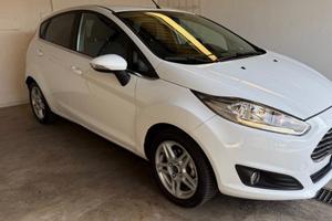 Ford fiesta titanium adatta a neopatentati