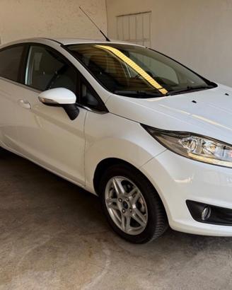 Ford fiesta titanium adatta a neopatentati