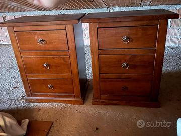 Comodini in legno
