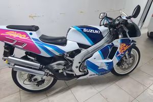suzuki rgv 250