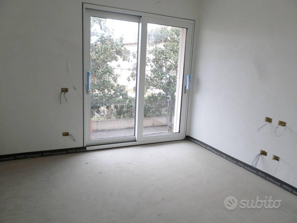 Appartamento di 103 m² con 3 locali e box auto a C - Altro