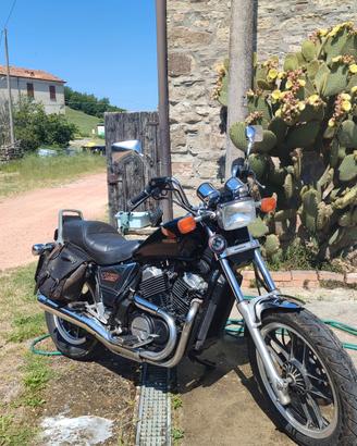  Honda VT 500 