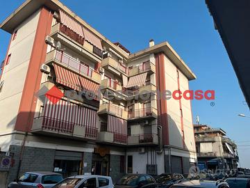 Viale Mario Rapisardi - Bottega commerciale C/1