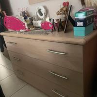 Cassettiera completo di specchio   e due comodini