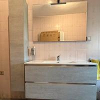 Mobile bagno sospeso