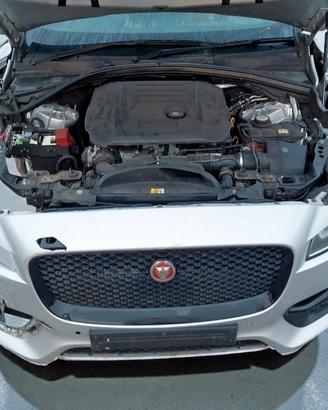 2016 MOTORE 204DTD JAGUAR F-PACE 2.0D R-SPORT 5DR 