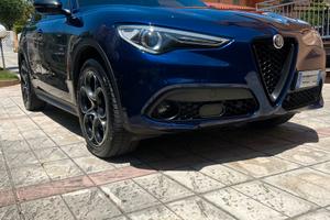 Alfa romeo stelvio q4 210 b-tech