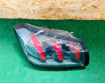 Fanale posteriore sinistro Peugeot 208
