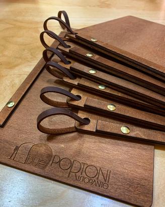 Portamenu in legno personalizzati