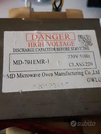 alimentatore nuovo con base per microonde