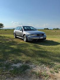 Audi RS4 B5