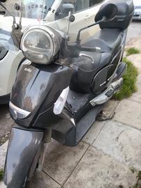 scarabeo 500 light