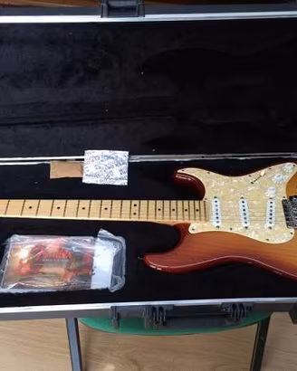 Chitarra Fender Stratocaster American Standard RW