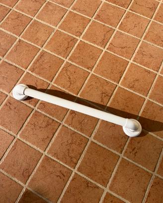 Maniglione per bagno disabili