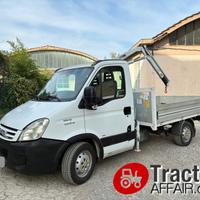 IVECO DAILY 35S12 MIDI CAB CON GRU 900 KG PORTATA