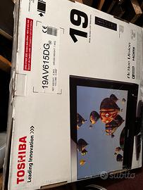 Toshiba 19AV615DG 19" Nero - DVB-T