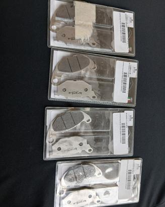 pastiglie anteriori yamaha r3