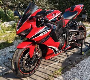 CBR 1000rr