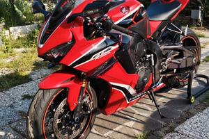CBR1000rr