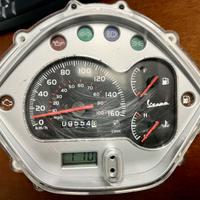 Contachilometri strumentazione Vespa GTS 125 300