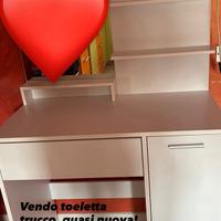 Toeletta trucco