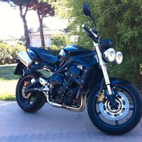 Triumph  street  triple 675