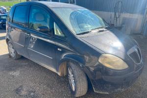 Accessori/Ricambi lancia musa anno 2006