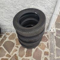 4 gomme per macchina duster