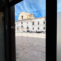 Locale in centro storico con canna fumaria