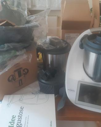 Bimby TM6 usato doppio boccale e cutter